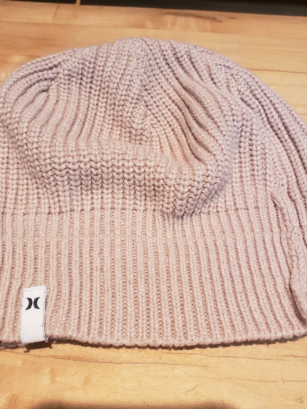 Hurley Knit Beanie Hat Tan Ribbed Cozy Fall Logo Gorpcore Surfer California